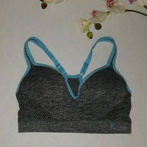 Danskin Sports Bra Size 38 D